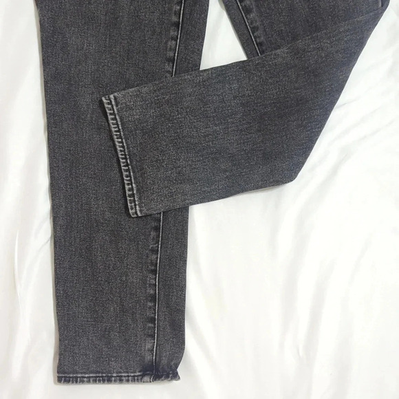 PacSun Mom Jean, Color Beverly Wash Size 28 - Picture 12 of 16